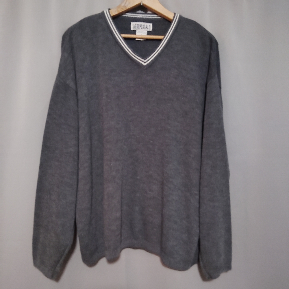 Aeropostale Mens L Charcoal Grey Ribbed Knit V-Neck Sweater Long Sleeve